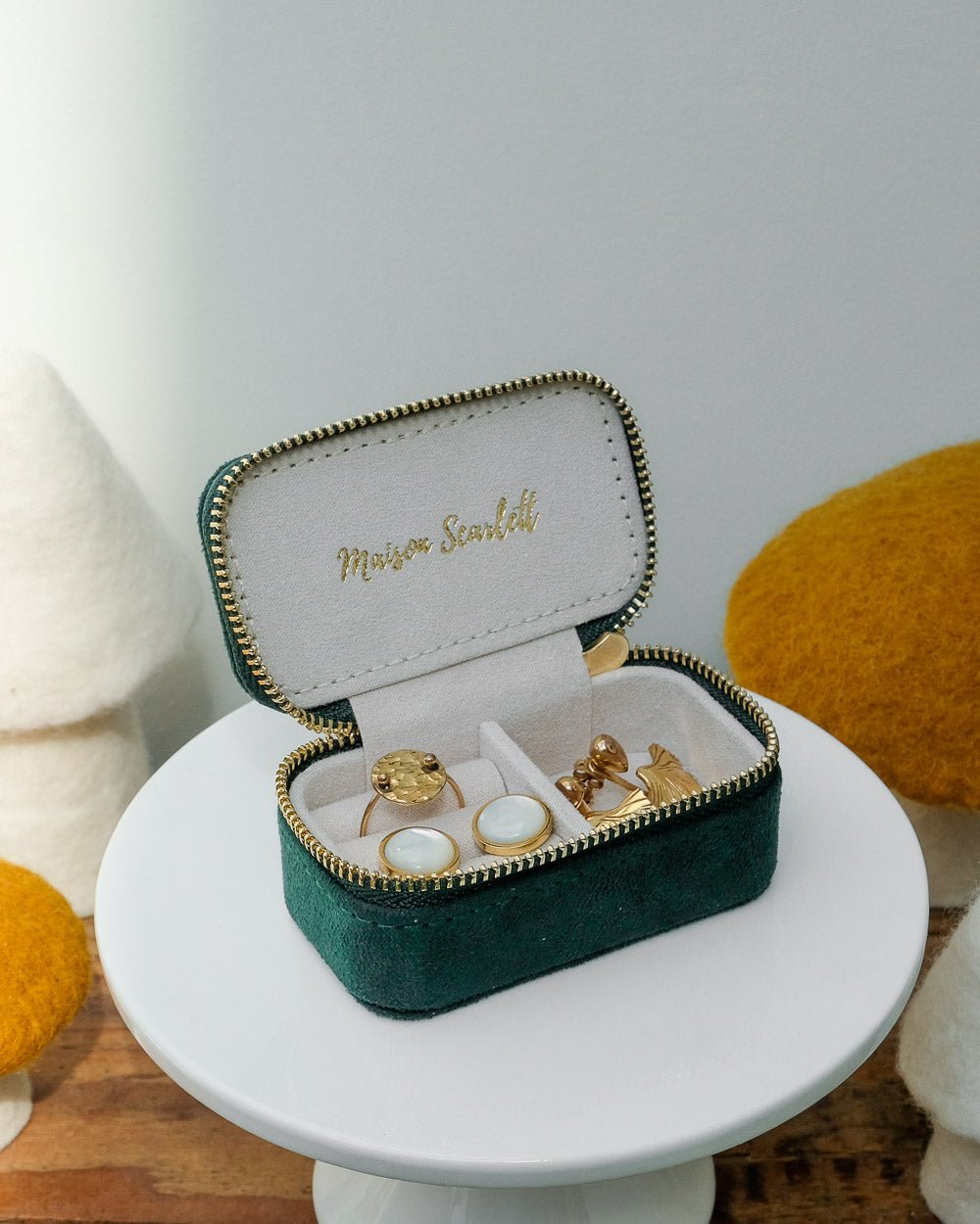 Marie velvet mini travel jewelry box - outlet