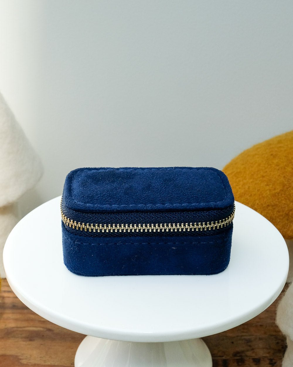 Marie velvet mini travel jewelry box - outlet