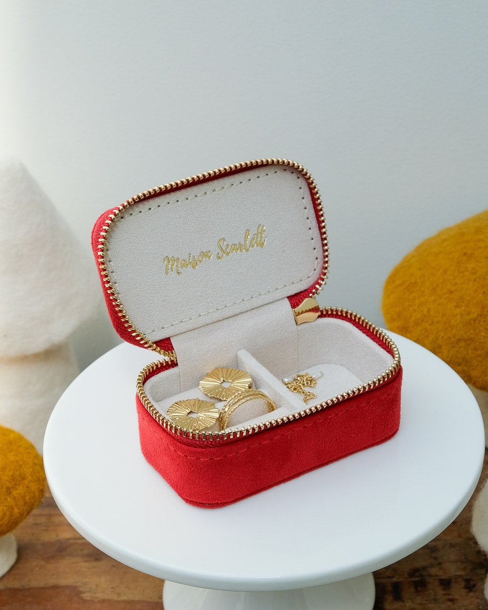 Marie velvet mini travel jewelry box - outlet
