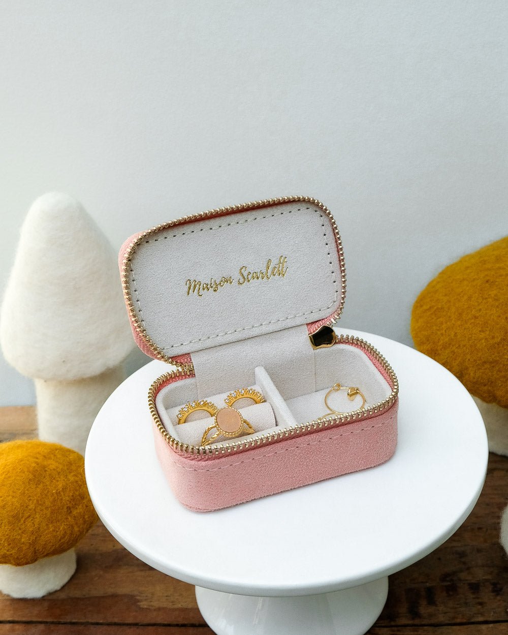 Marie velvet mini travel jewelry box - outlet