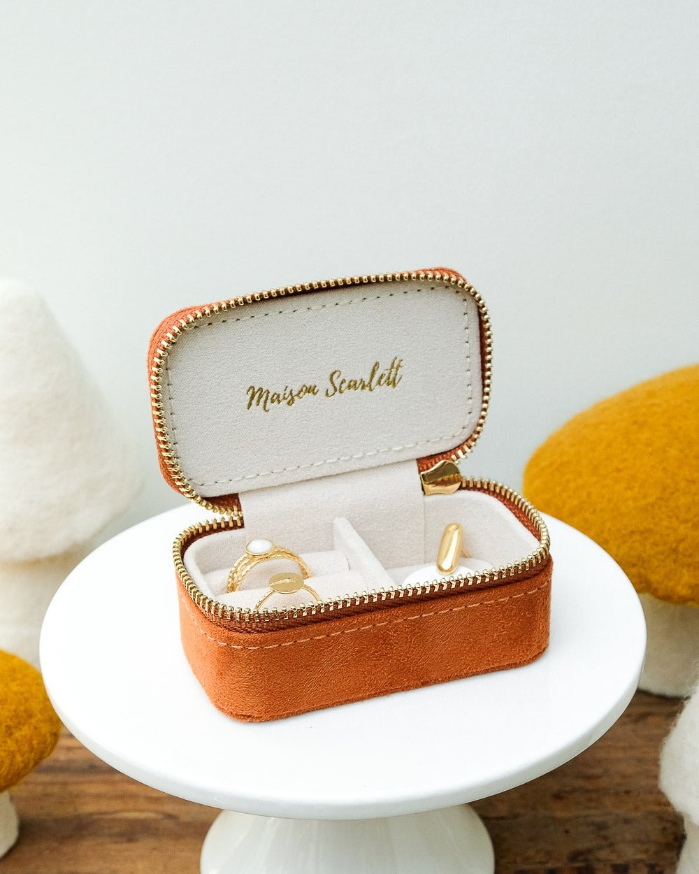 Marie velvet mini travel jewelry box - outlet