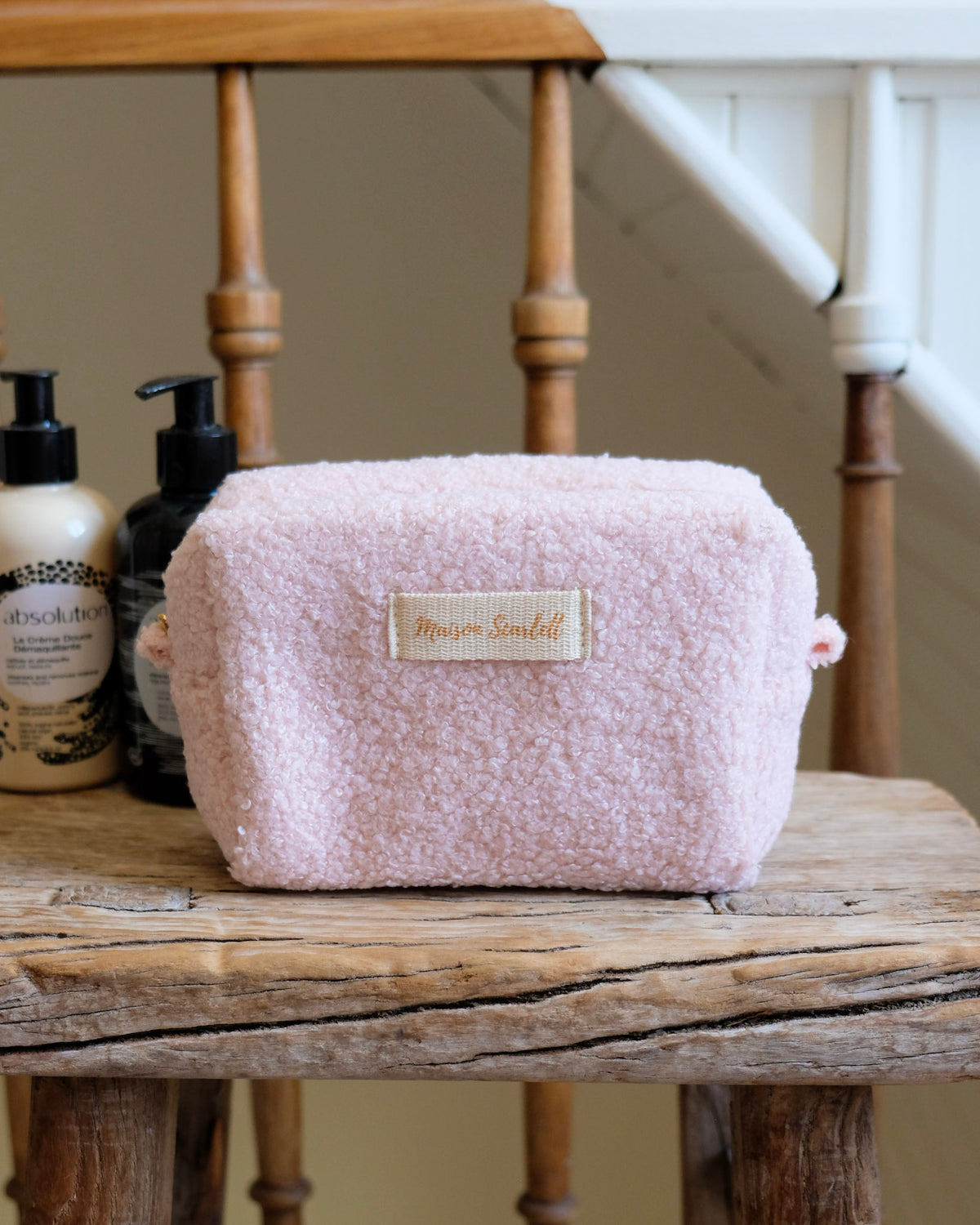 Charlotte faux-shearling toiletry bag - outlet