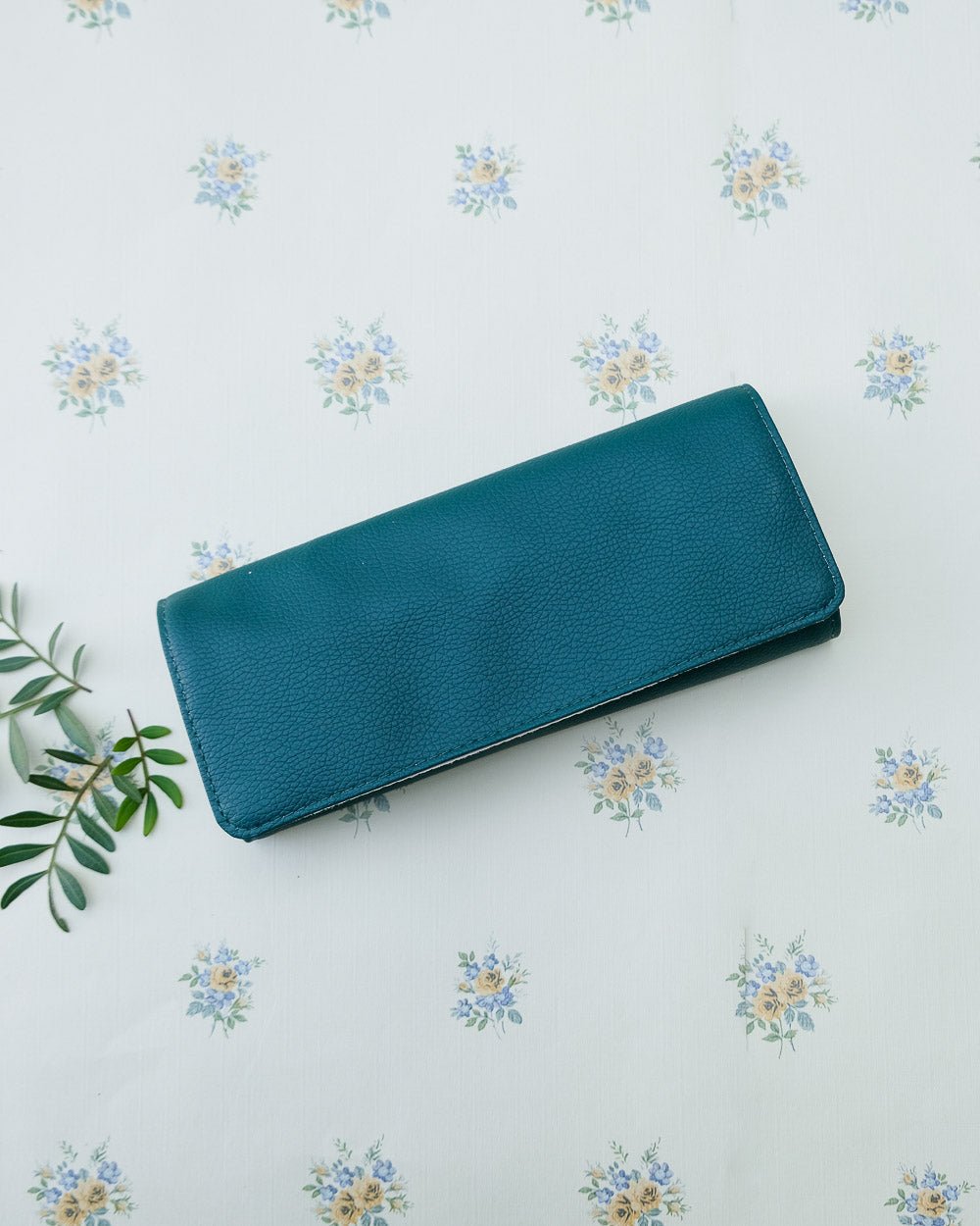 Catherine PU jewelry pouch - outlet
