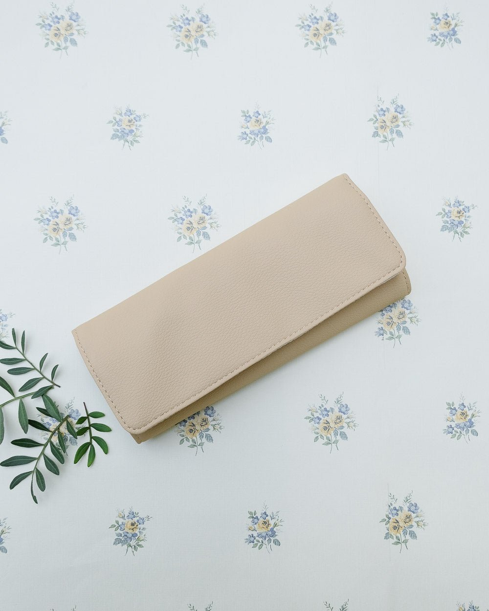 Catherine PU jewelry pouch - outlet