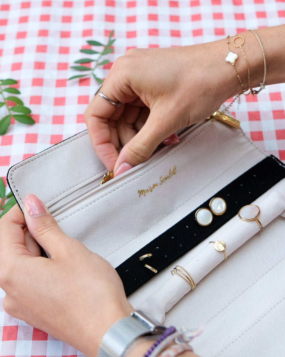 Catherine Velvet Jewelry Pouch - Outlet