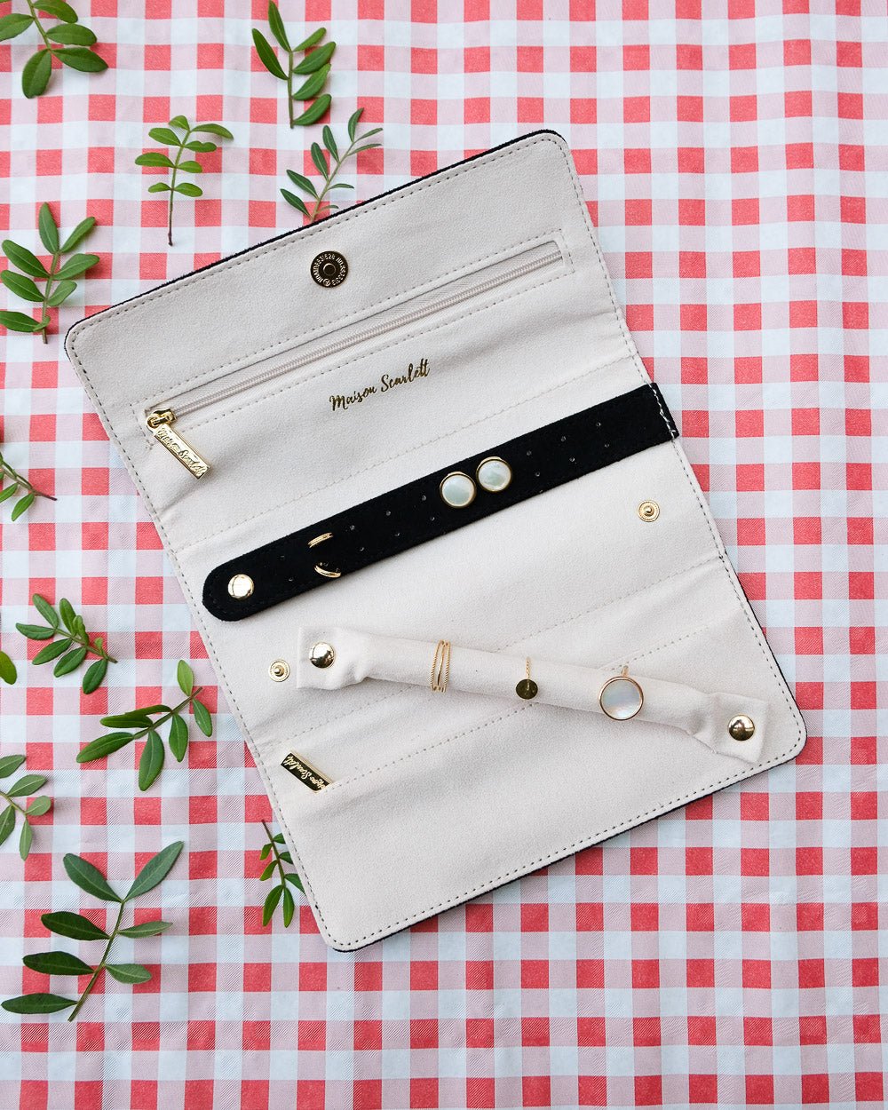 Catherine Velvet Jewelry Pouch - Outlet