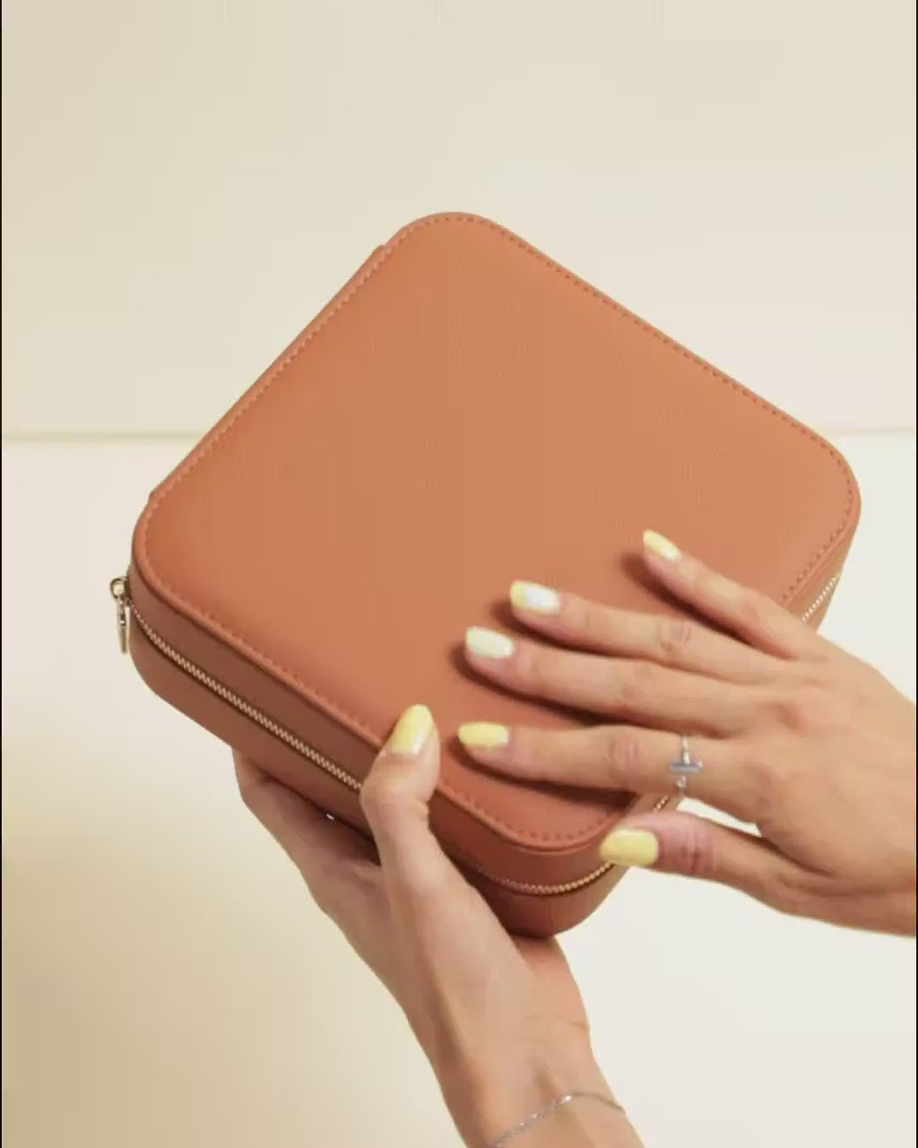 Joséphine PU Eyeglass Case